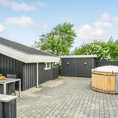 Lovely In With Wifi Holiday home Hjorring